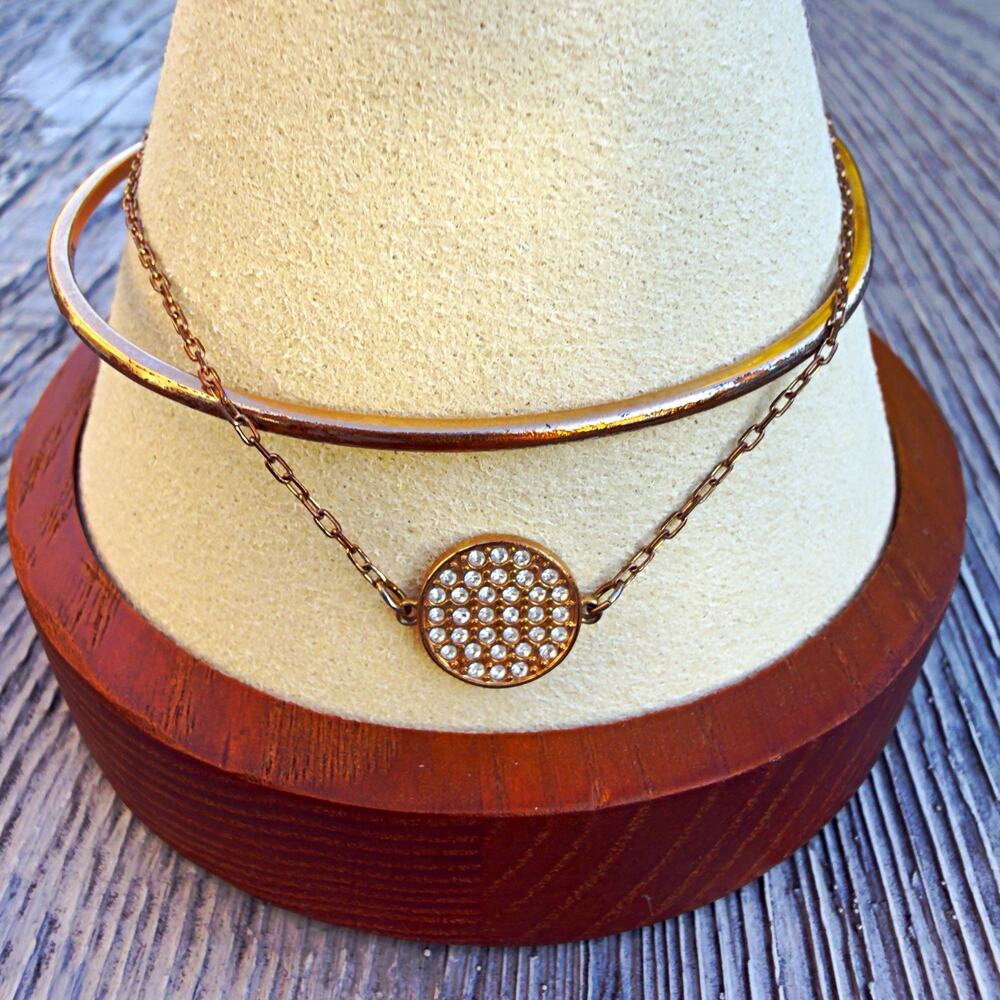 Gold Tone Adjustable Cable Chain Bracelet Round Pavé White Crystal Charm (138)